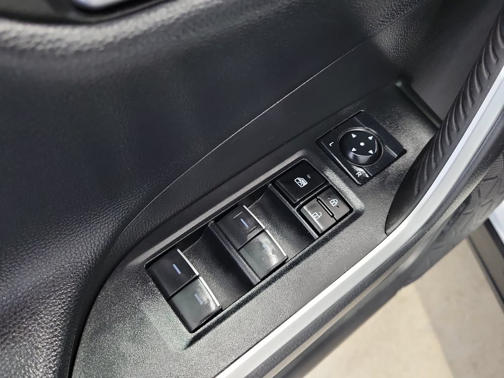 Used 2023 Toyota RAV4 Adventure AWD/4WD image 21