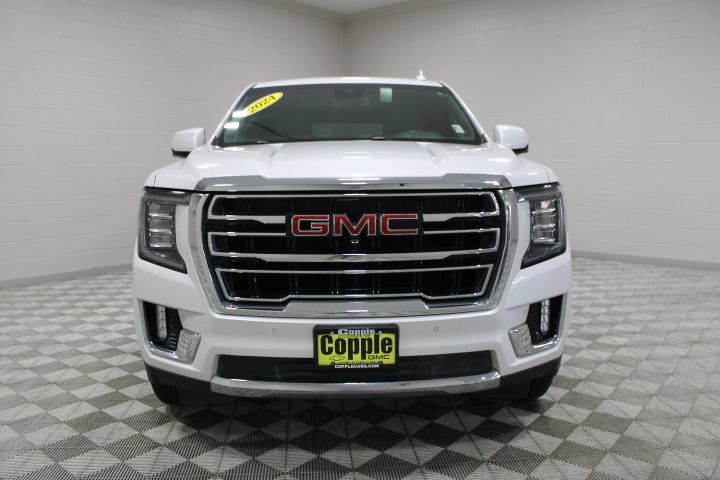 Used 2024 GMC Yukon SLT w/ SLT Luxury Package AWD/4WD image 6