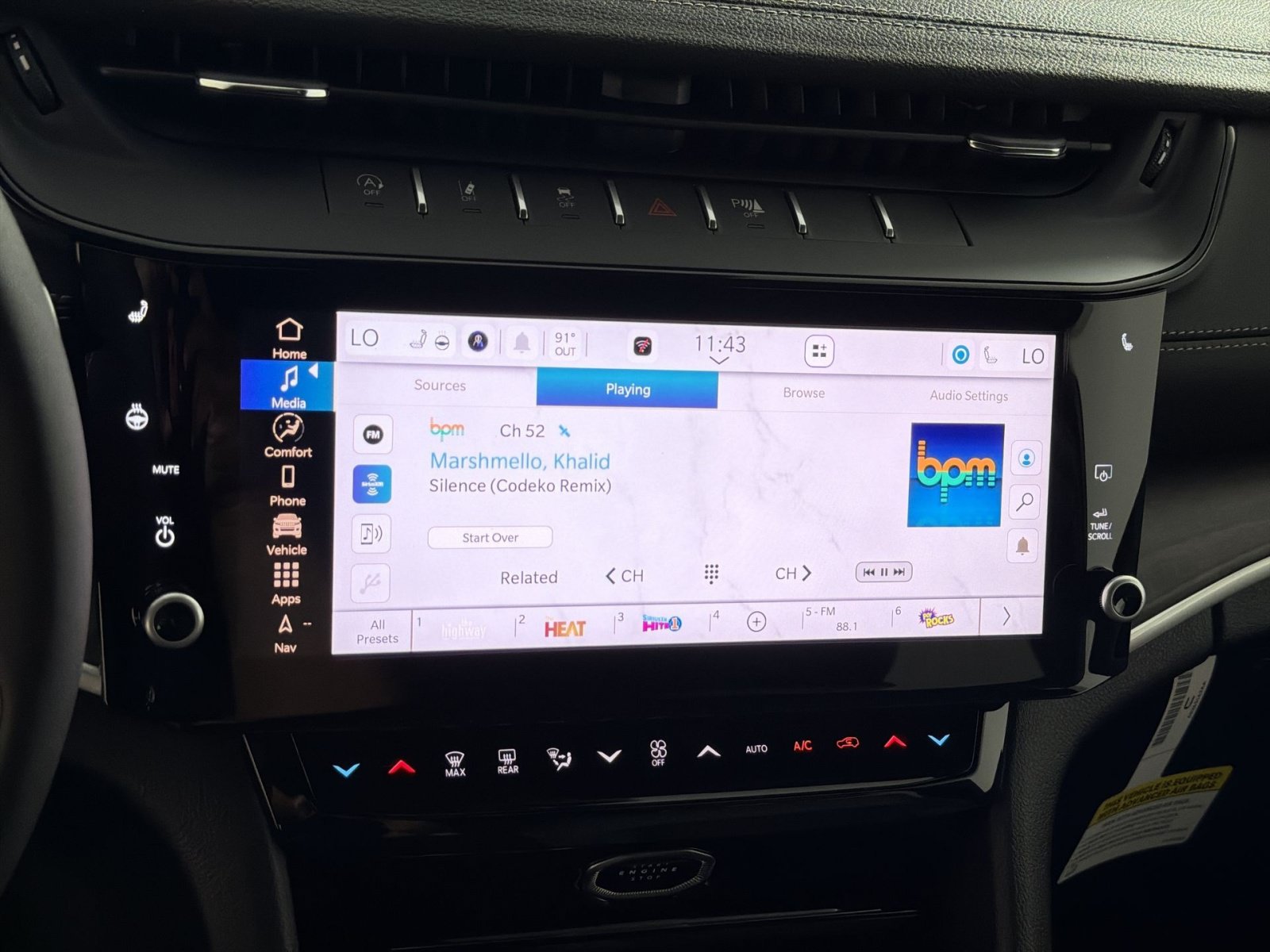 New 2026 Jeep Grand Cherokee Altitude AWD/4WD image 18
