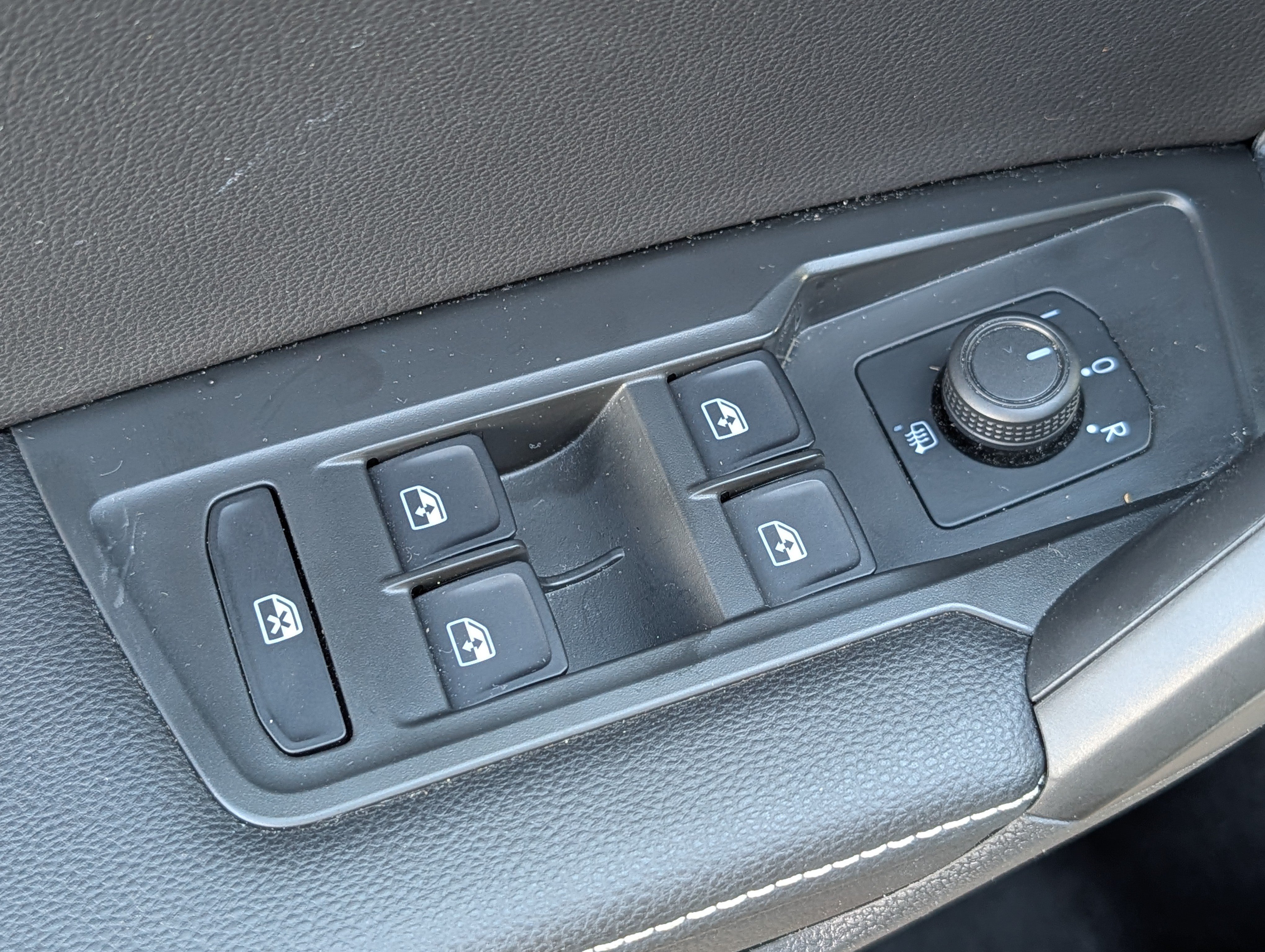 Certified 2023 Volkswagen Tiguan S AWD/4WD image 19