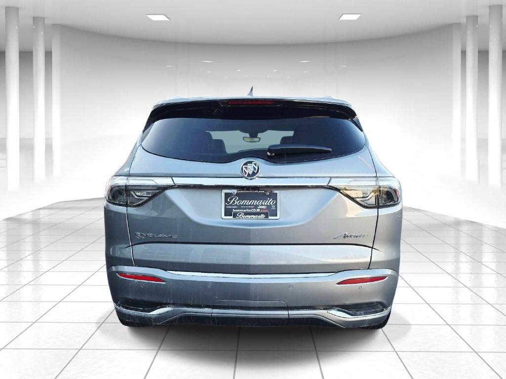 Used 2023 Buick Enclave Avenir w/ Avenir Technology Package AWD/4WD image 4