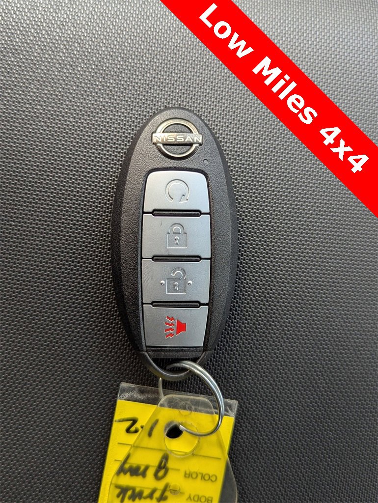 Used 2023 Nissan Frontier PRO-4X w/ Pro Convenience Package image 32