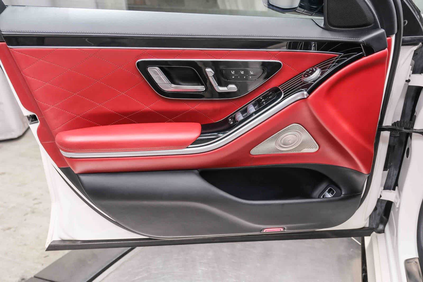 Certified 2023 Mercedes-Benz S 580e 4MATIC Sedan image 26