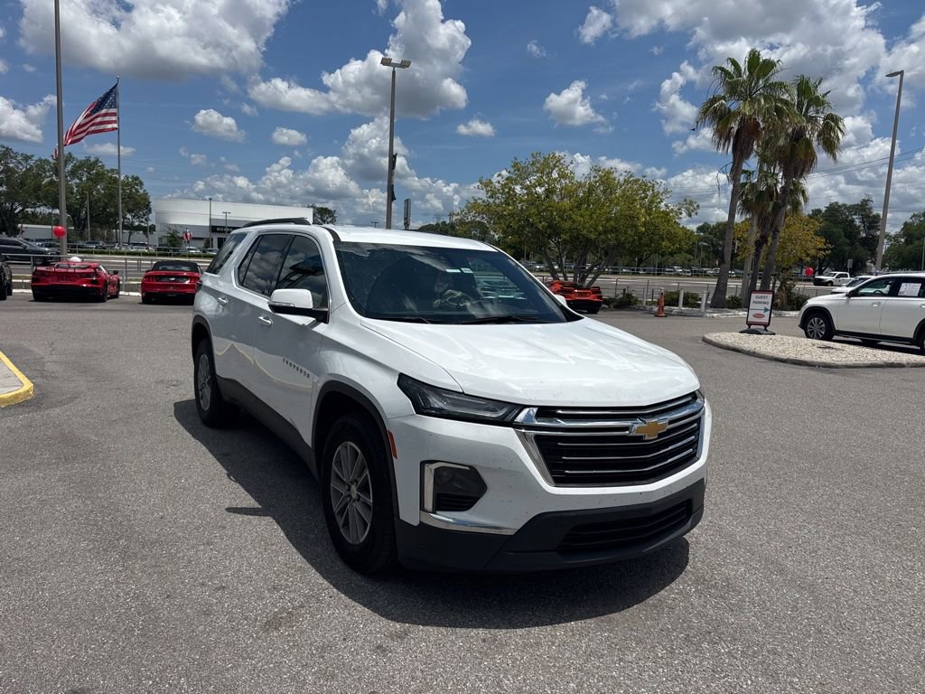 Used 2023 Chevrolet Traverse LT FWD video 1