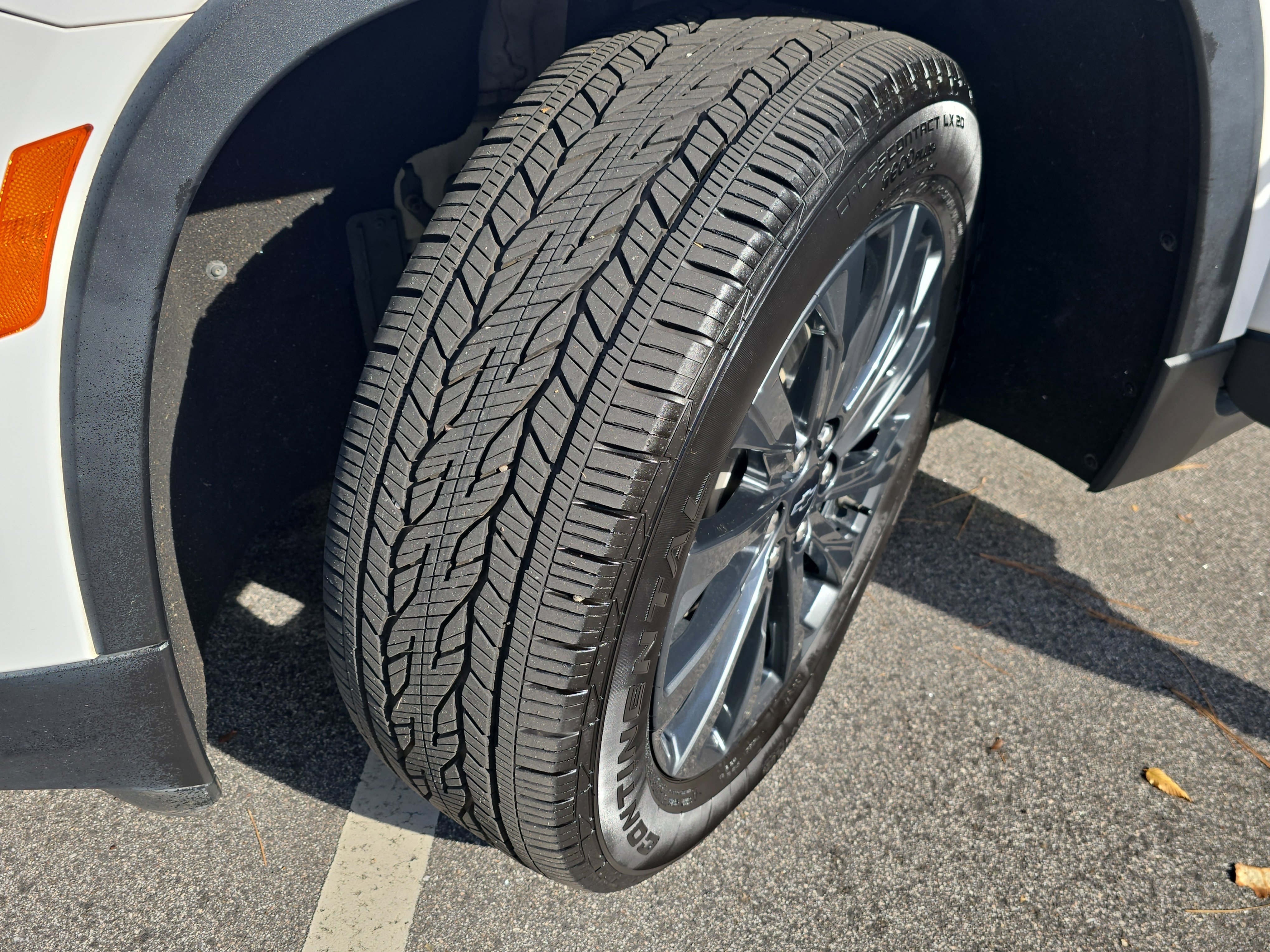 Used 2023 Chevrolet Traverse RS image 32