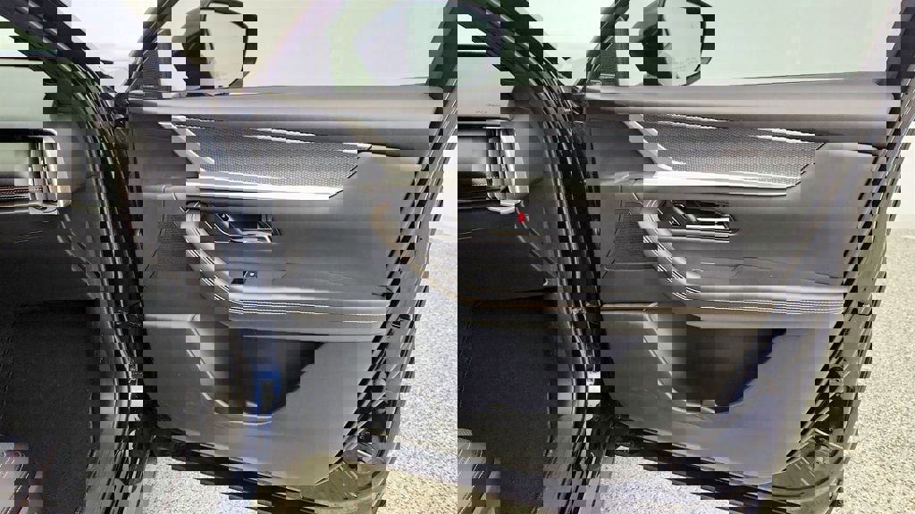 Used 2025 MAZDA CX-90 Plug-In Hybrid w/ Premium Plus image 27