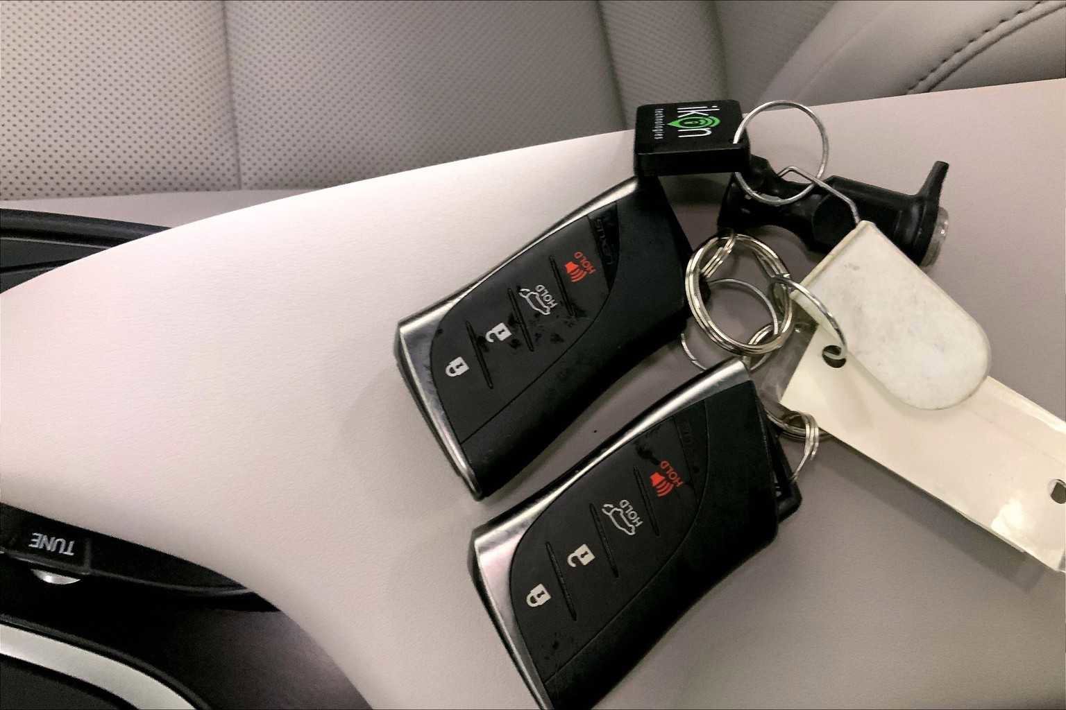 Used 2022 Lexus UX 250h w/ Premium Package image 14