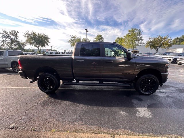 New 2026 RAM 2500 Laramie AWD/4WD image 7
