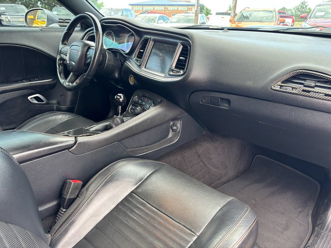 Used 2015 Dodge Challenger R/T Plus RWD image 19
