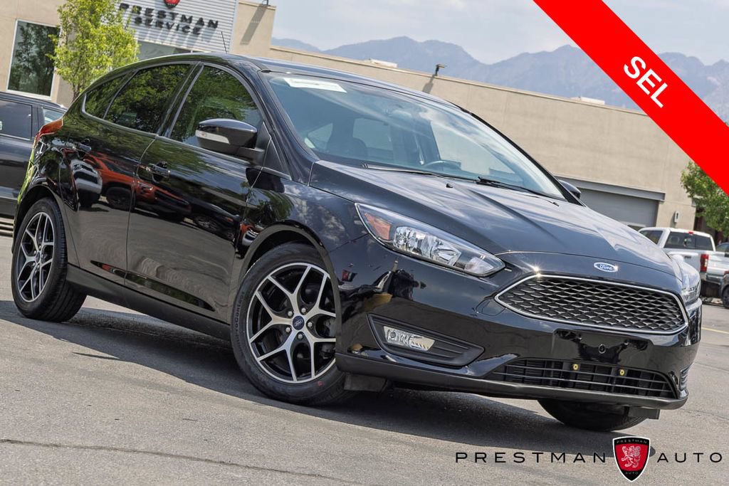 Used 2018 Ford Focus SEL w/ Cold Weather Package FWD image 1