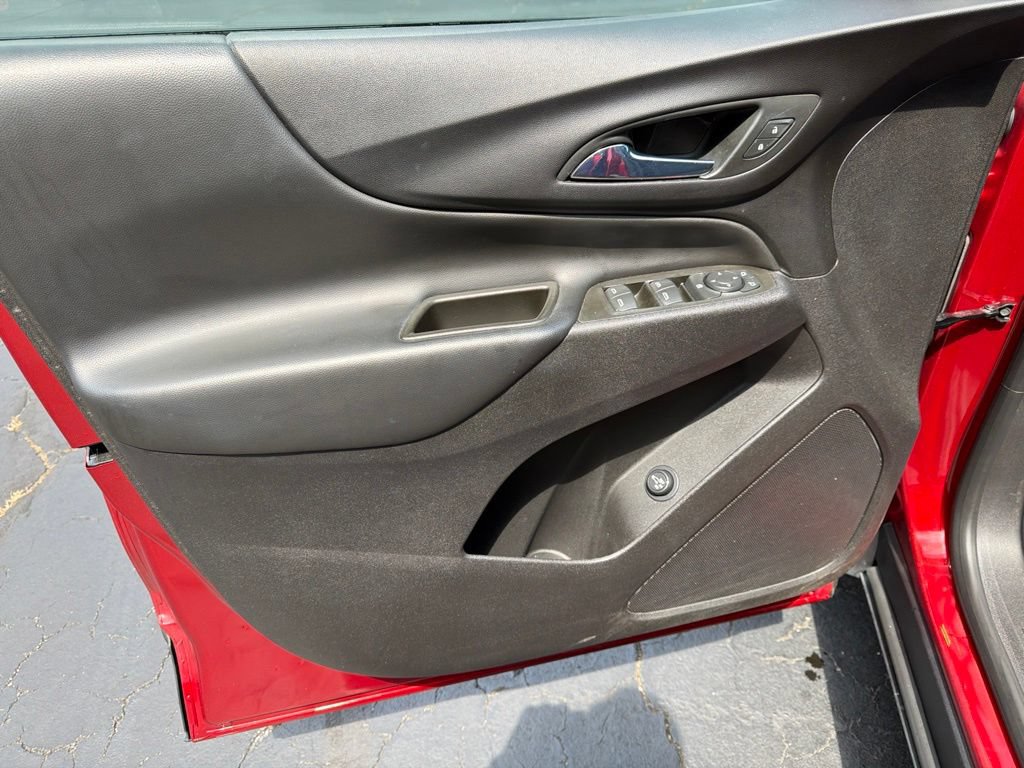 Used 2024 Chevrolet Equinox LT FWD image 7