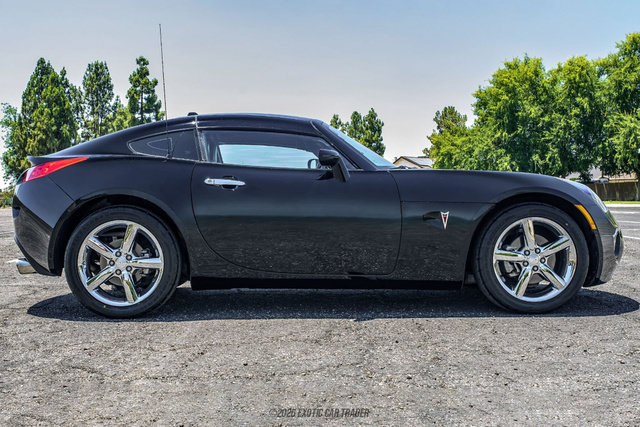 Used 2009 Pontiac Solstice GXP w/ Premium Package RWD image 18