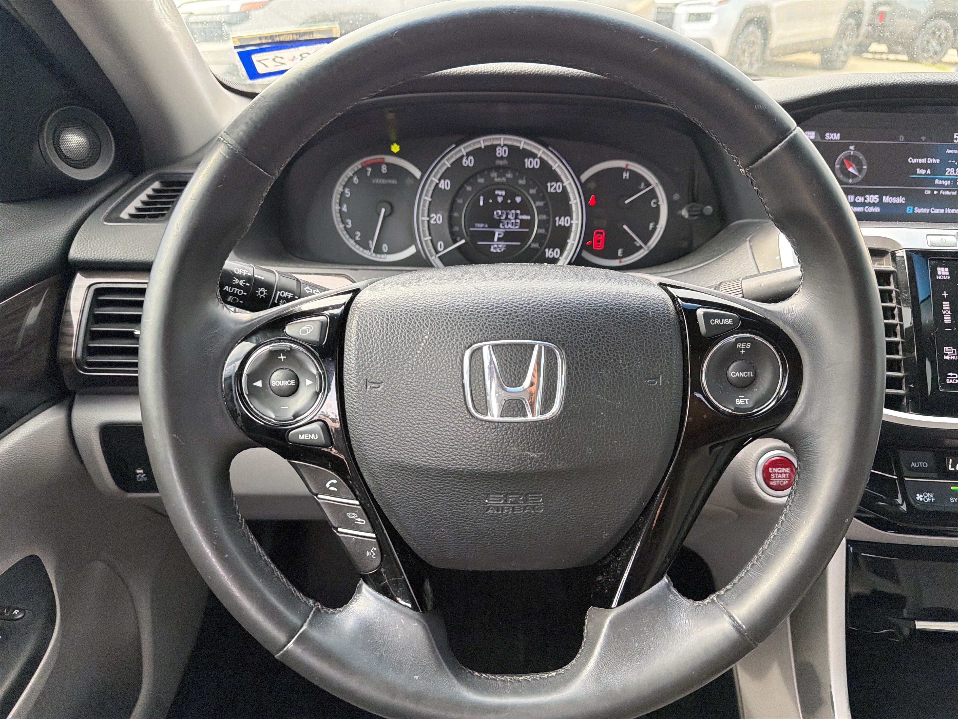 Used 2017 Honda Accord EX-L image 12