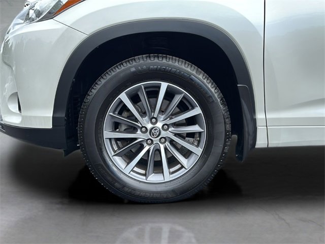 Certified 2018 Toyota Highlander XLE image 27