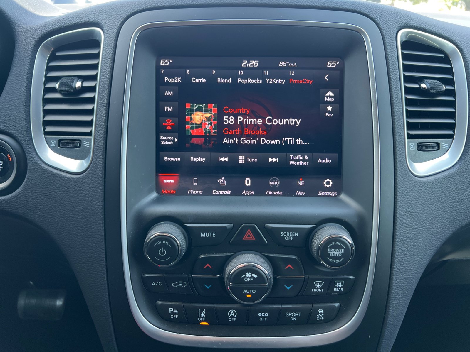 Used 2020 Dodge Durango Citadel w/ Technology Group RWD image 15