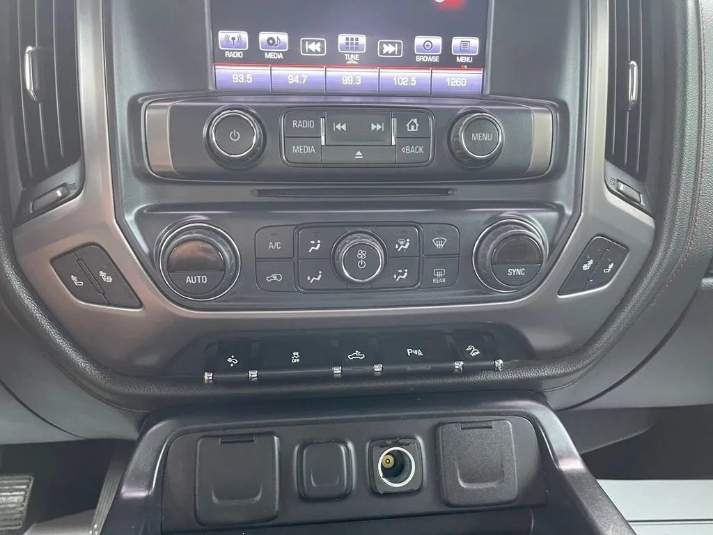 Used 2016 GMC Sierra 2500 SLT w/ All-Terrain HD Package AWD/4WD image 25