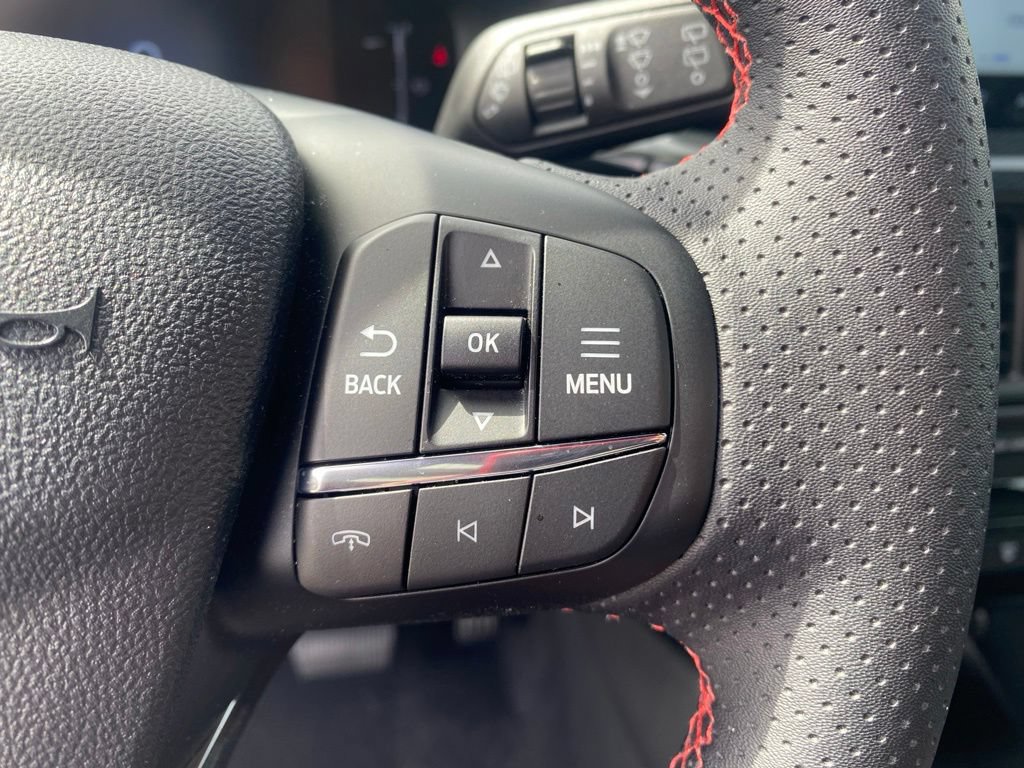 Used 2026 Ford Escape ST-Line w/ Tech Pack #1 FWD image 18