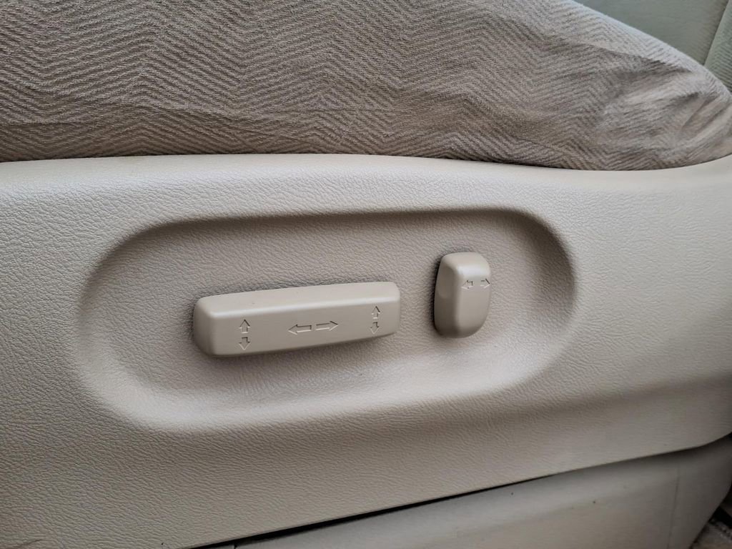 Used 2010 Honda Odyssey EX image 5