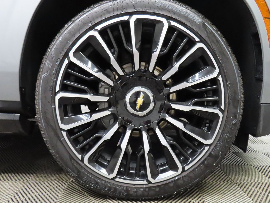 Used 2025 Chevrolet Tahoe High Country image 8