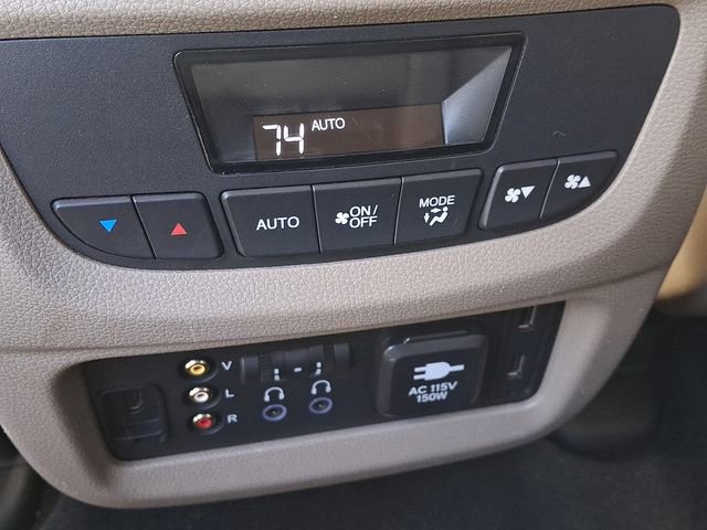 Used 2017 Honda Pilot Touring image 13