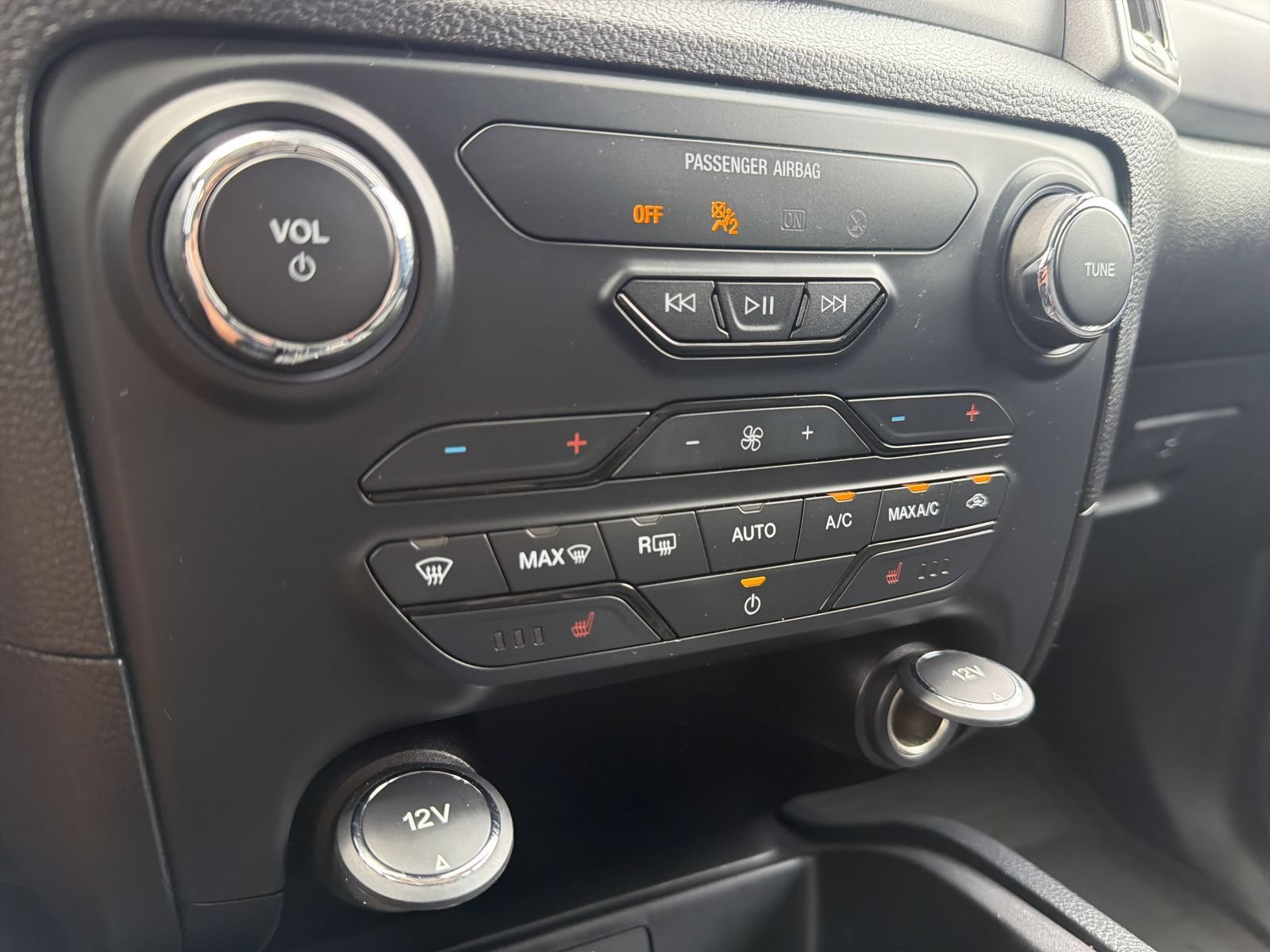 Used 2020 Ford Ranger XLT w/ Equipment Group 302A Luxury AWD/4WD image 26