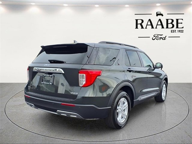 Used 2023 Ford Explorer XLT w/ Equipment Group 202A image 7