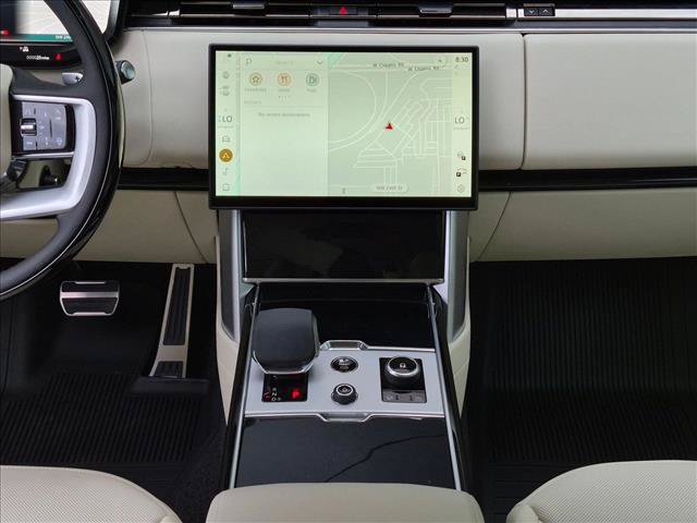 New 2027 Land Rover Range Rover Long Wheelbase SE AWD/4WD image 11