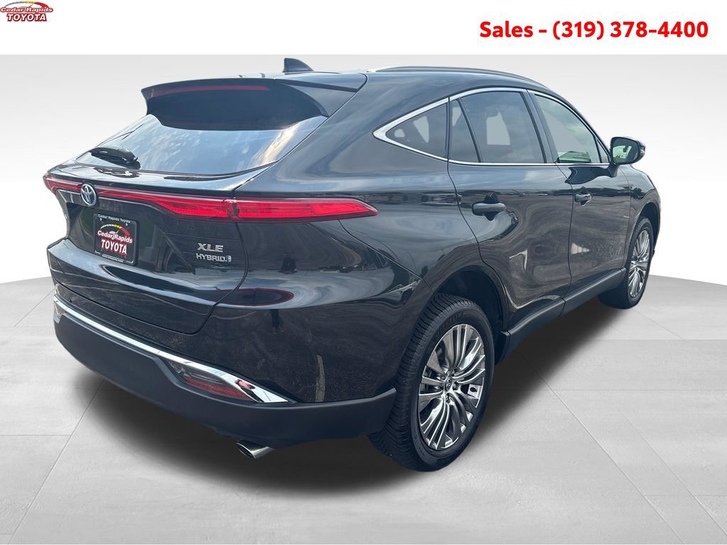 Certified 2022 Toyota Venza XLE AWD/4WD image 6