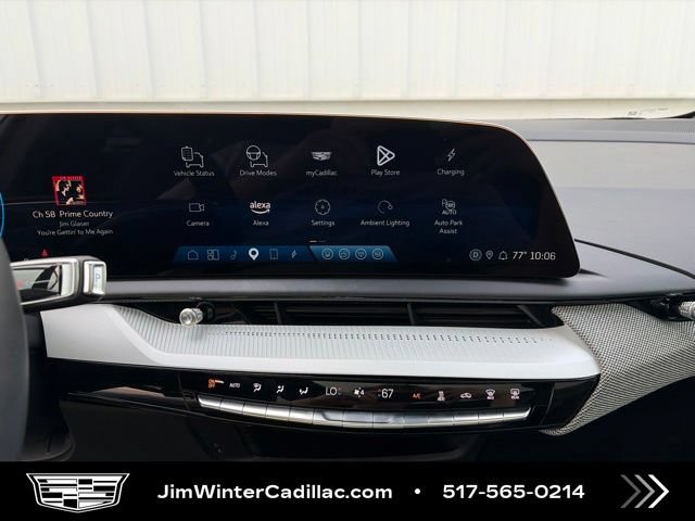 Certified 2025 Cadillac Optiq Luxury 2 w/ LPO, Floor Liner Package AWD/4WD image 27