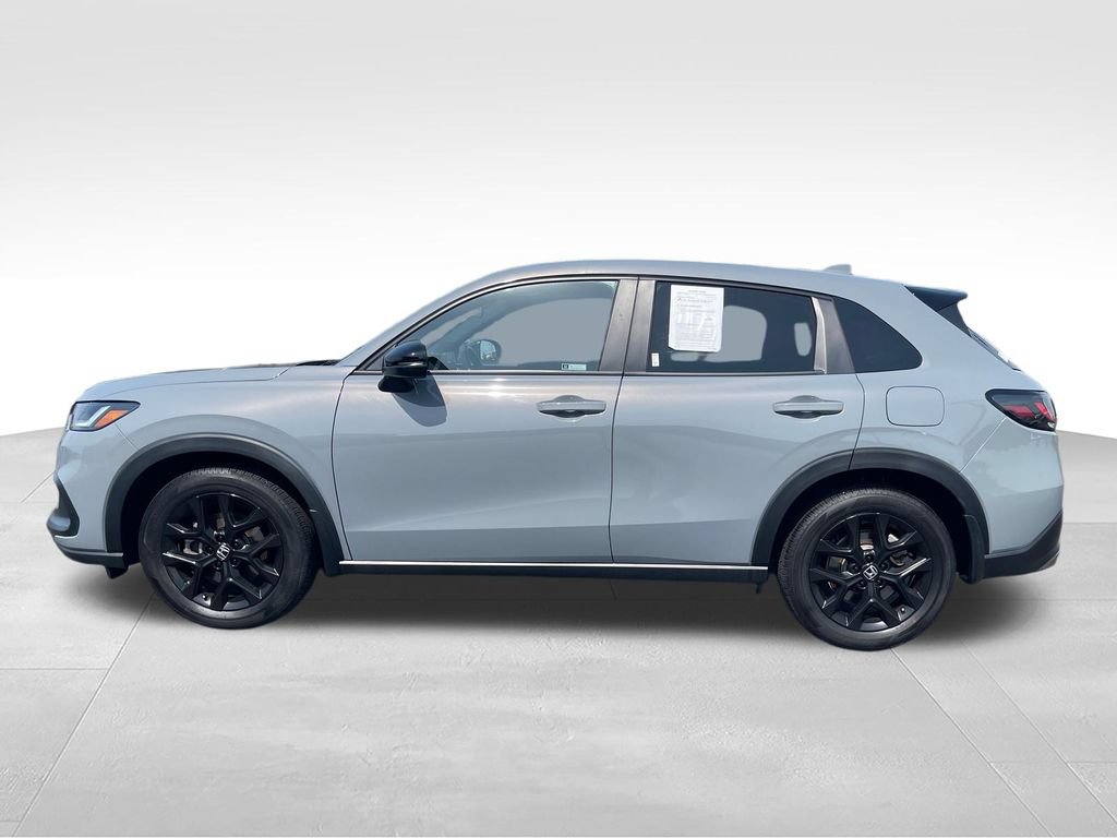 Used 2023 Honda HR-V Sport image 2