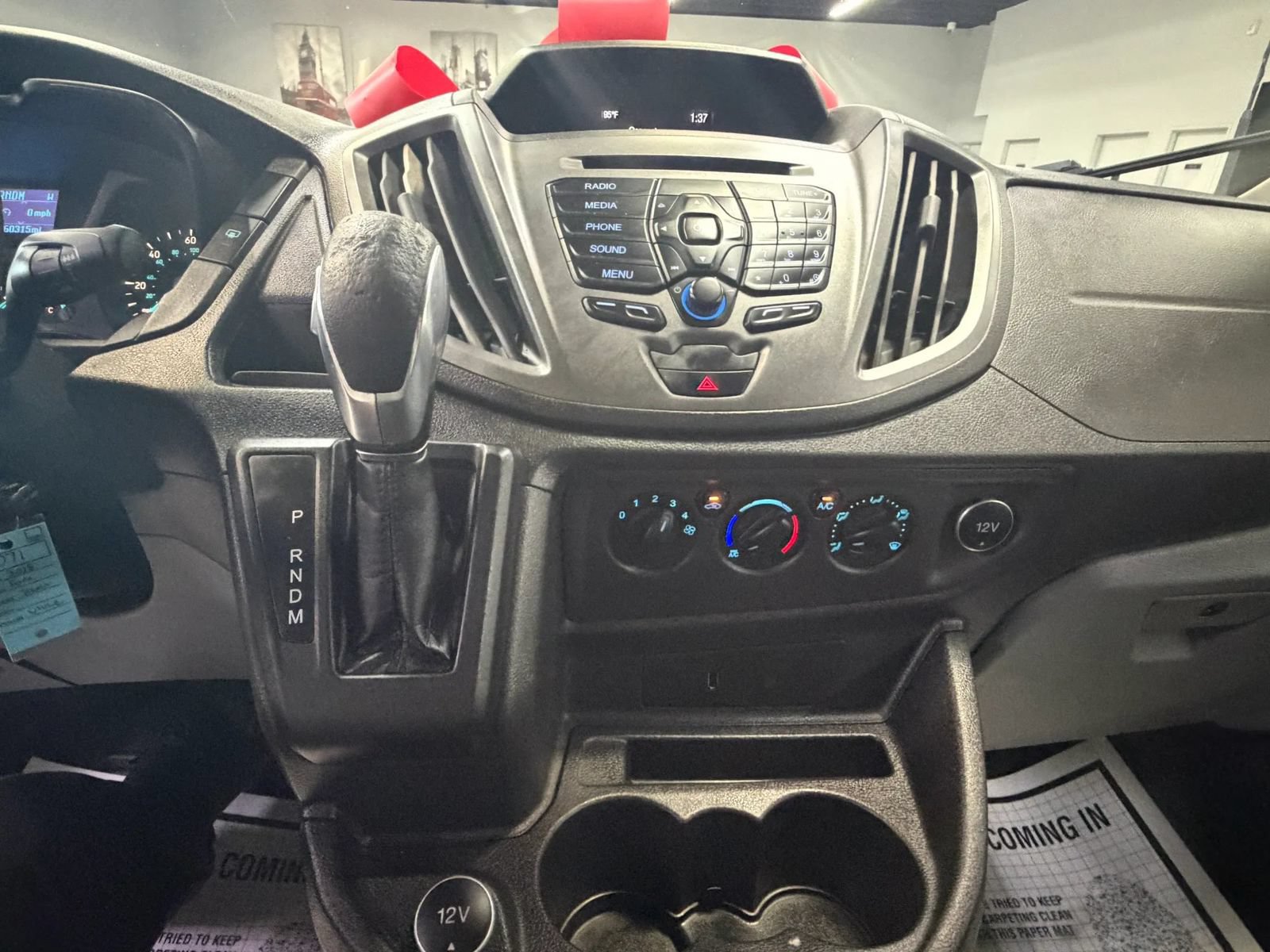 Used 2018 Ford Transit 150 XL RWD image 38