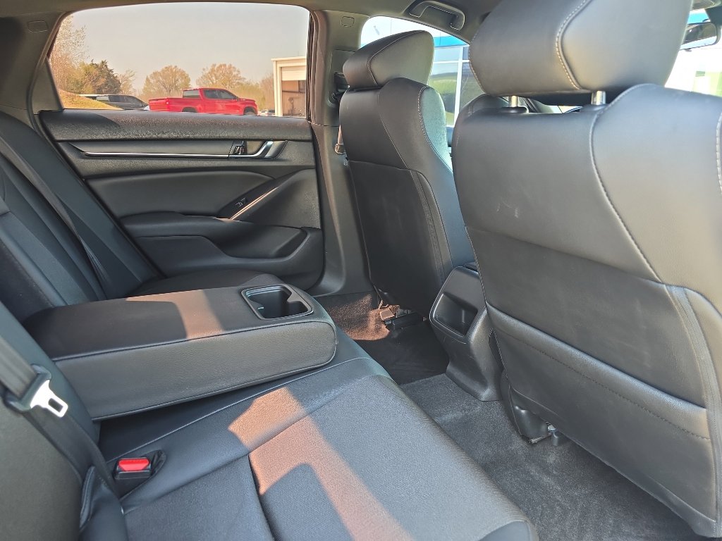 Used 2020 Honda Accord Sport image 16
