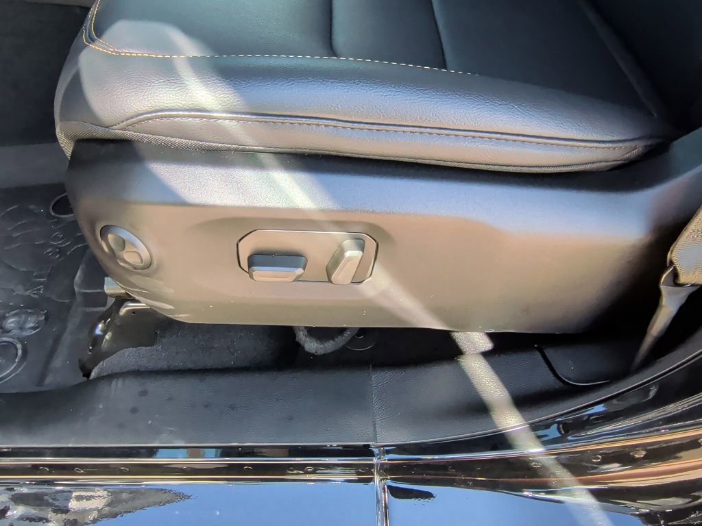 New 2025 Jeep Wrangler Sahara w/ Safety Group image 13