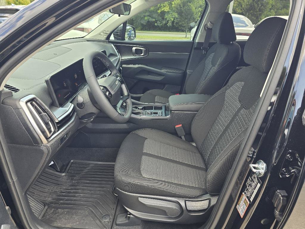 New 2026 Kia Sorento LX FWD image 5
