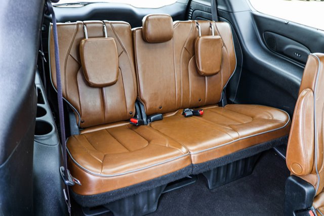 Used 2018 Chrysler Pacifica Limited image 26