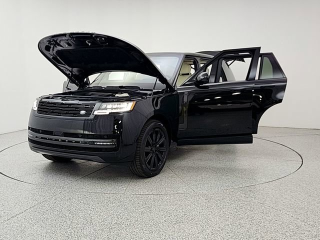 New 2026 Land Rover Range Rover Long Wheelbase SE AWD/4WD image 9