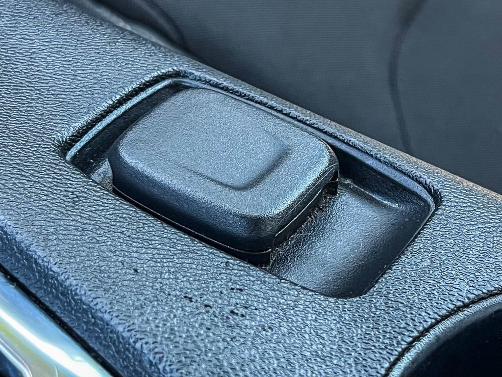 Certified 2023 Chevrolet Camaro LT image 27