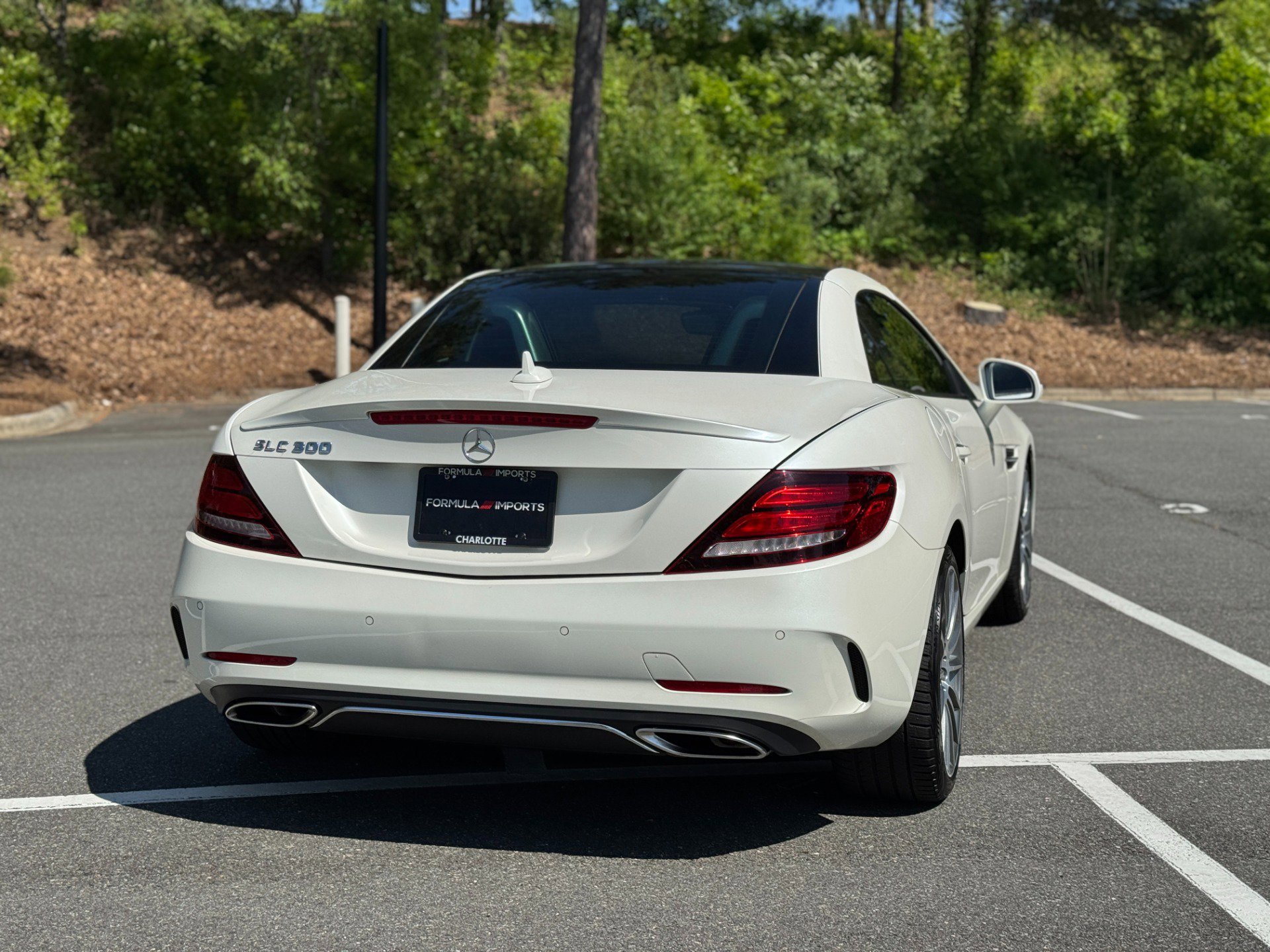 Used 2020 Mercedes-Benz SLC 300 image 11