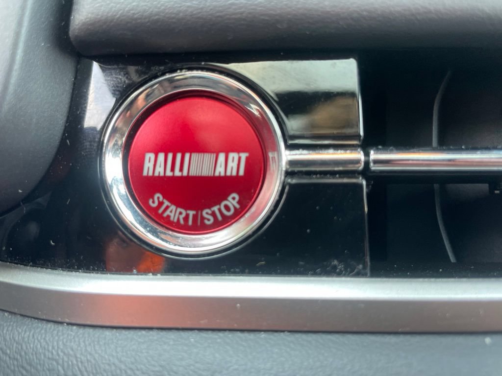 Used 2024 Mitsubishi Outlander Ralliart AWD/4WD image 25