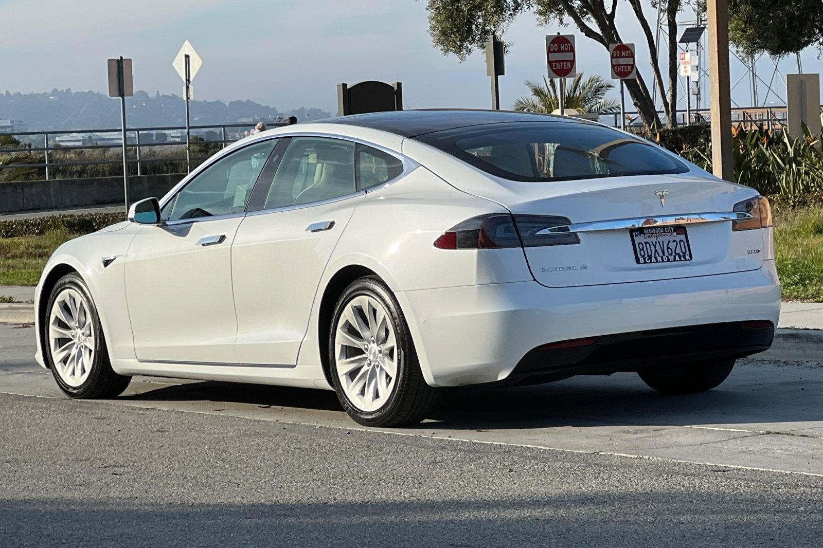 Used 2018 Tesla Model S 100D image 6