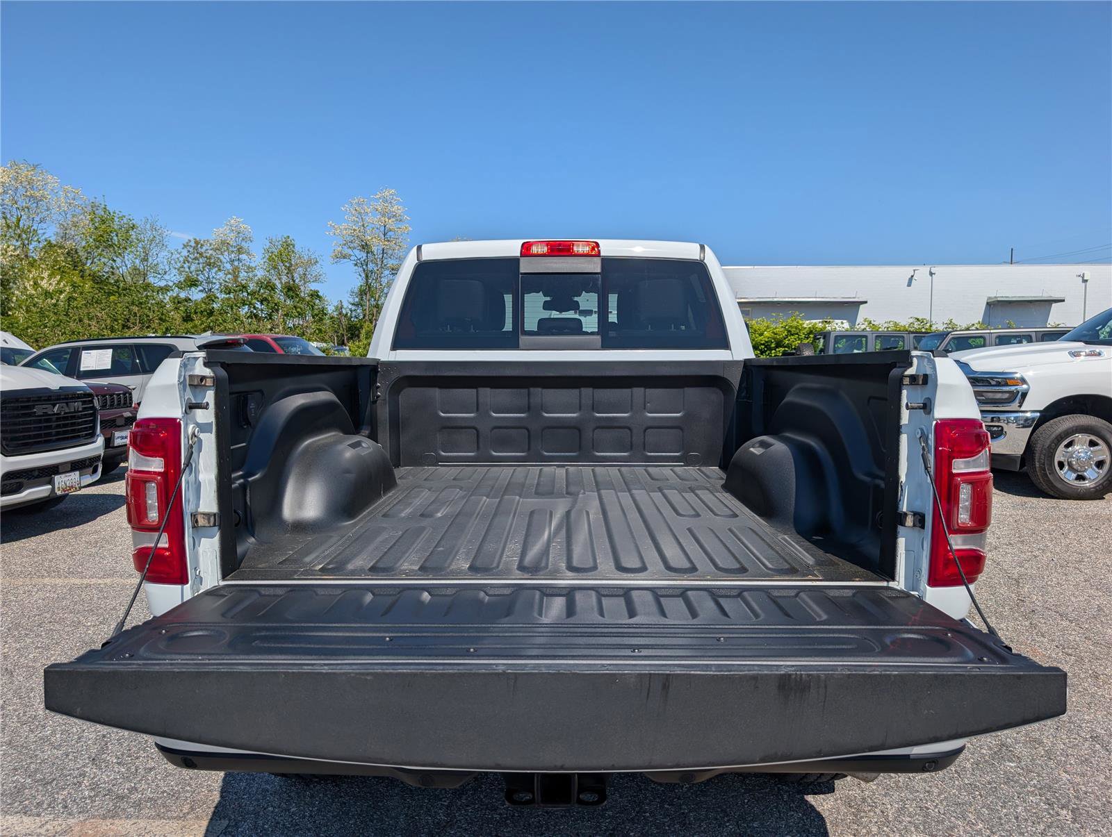 Used 2024 RAM 2500 Laramie AWD/4WD image 15