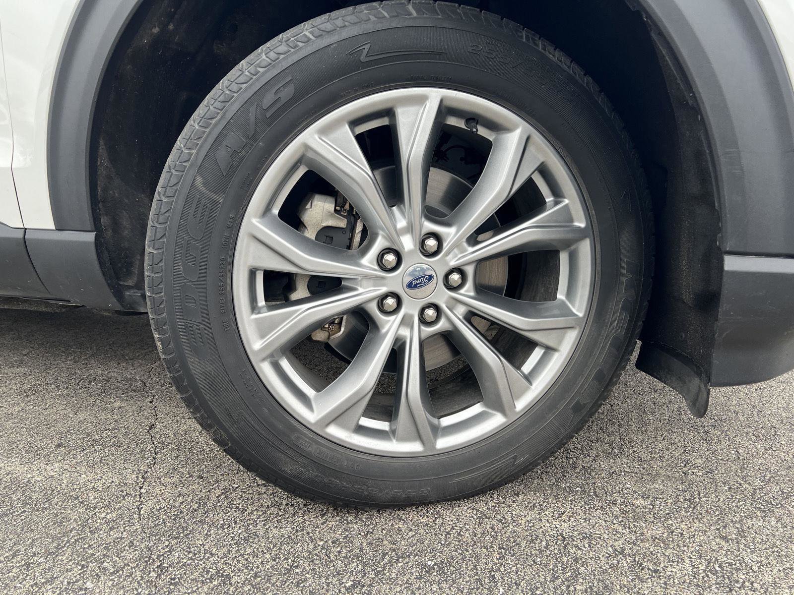 Used 2020 Ford Explorer XLT w/ Equipment Group 202A AWD/4WD image 2