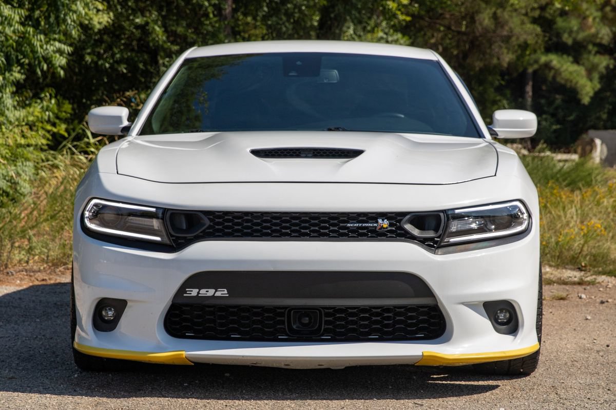 Used 2019 Dodge Charger Scat Pack w/ Technology Group RWD image 2