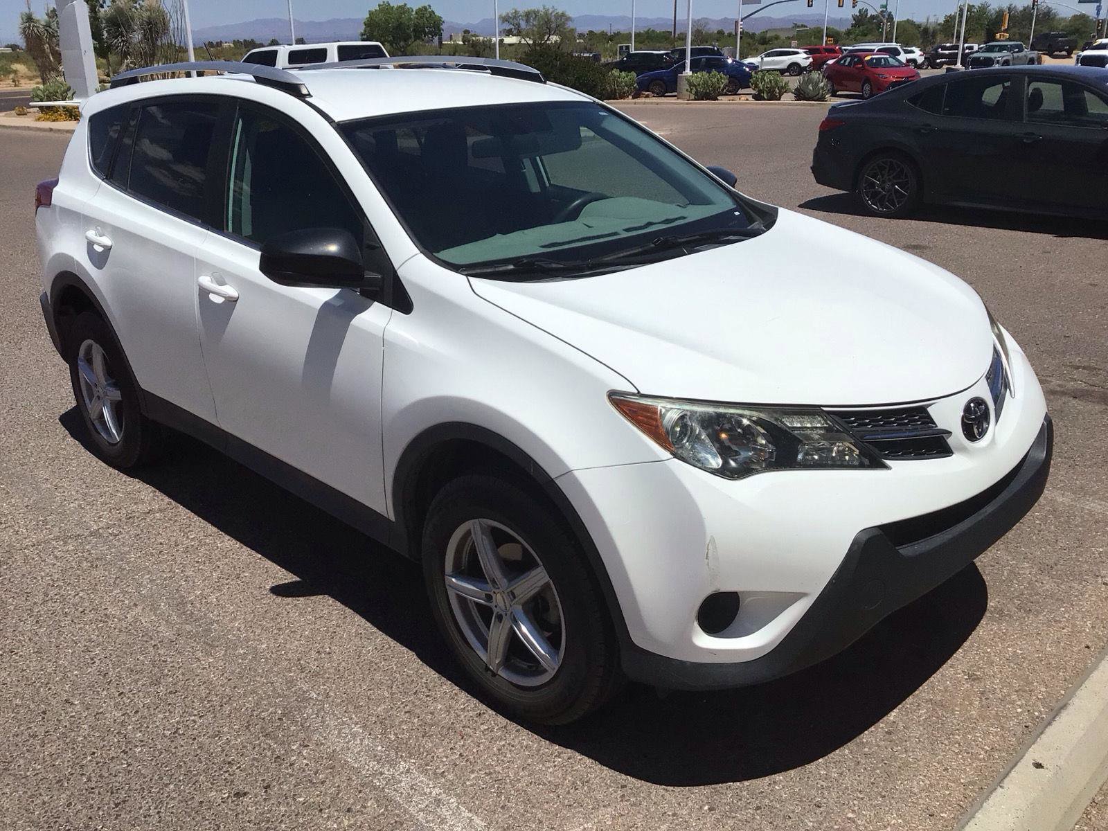 Used 2014 Toyota RAV4 LE FWD image 7