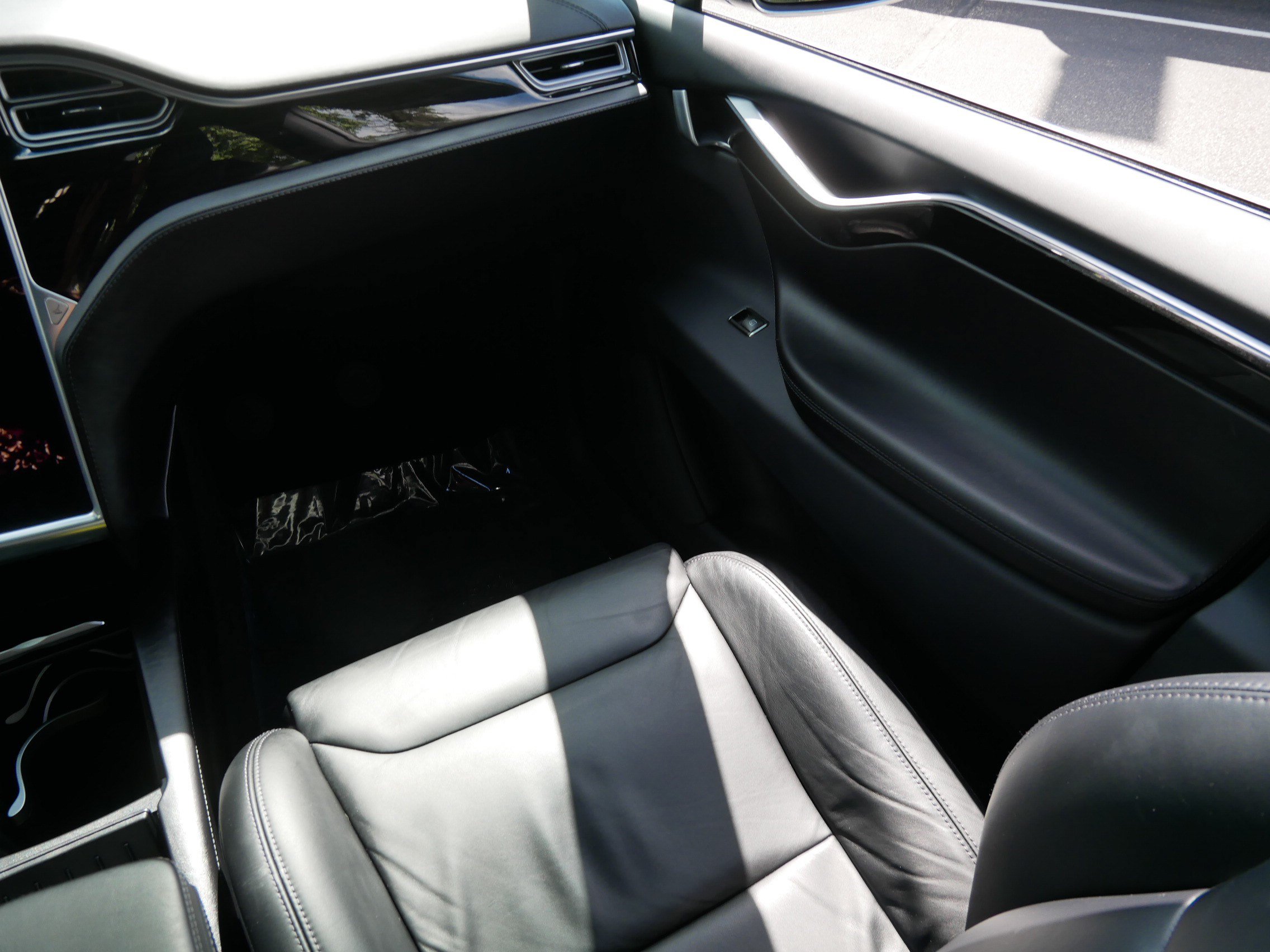 Used 2016 Tesla Model X 75D AWD/4WD image 11