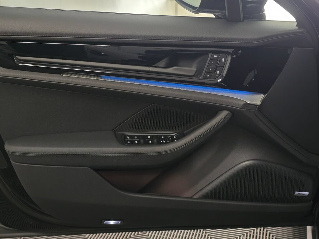 New 2026 Porsche Panamera 4 AWD/4WD image 19