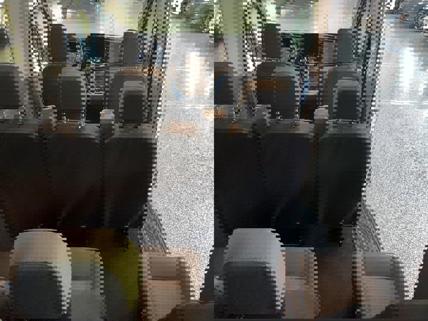 Used 2023 Ford Transit 350 XLT image 25