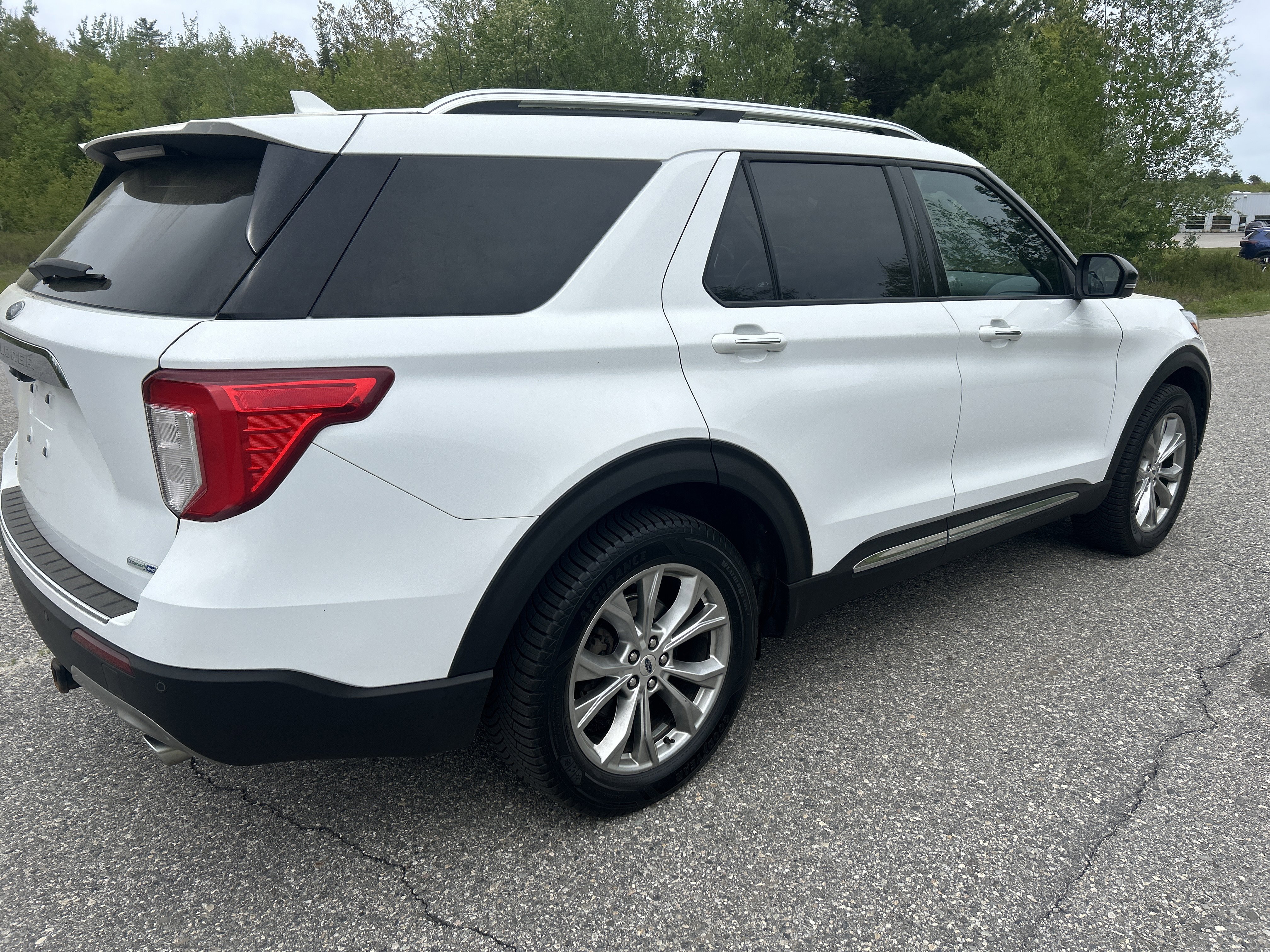 Used 2020 Ford Explorer Limited AWD/4WD image 8