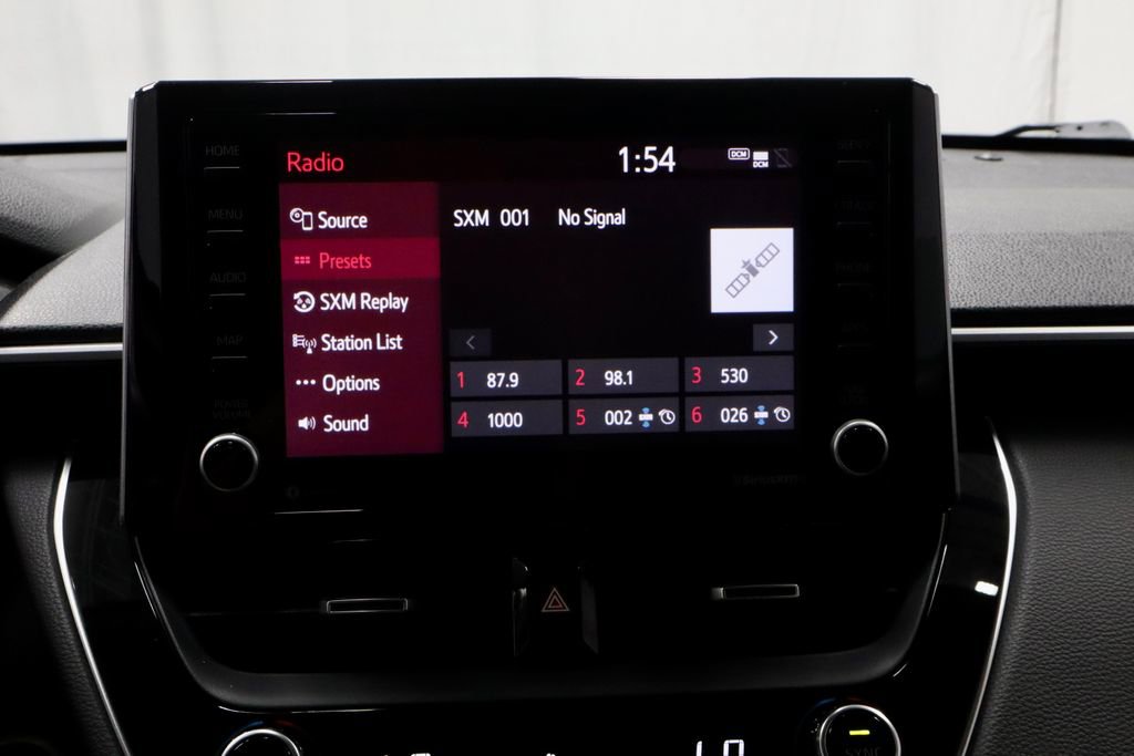 Used 2022 Toyota Corolla Cross XLE w/ Convenience Package AWD/4WD image 3