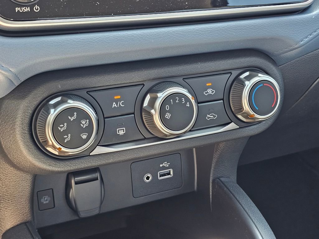 New 2025 Nissan Versa SV w/ Trunk Package image 10